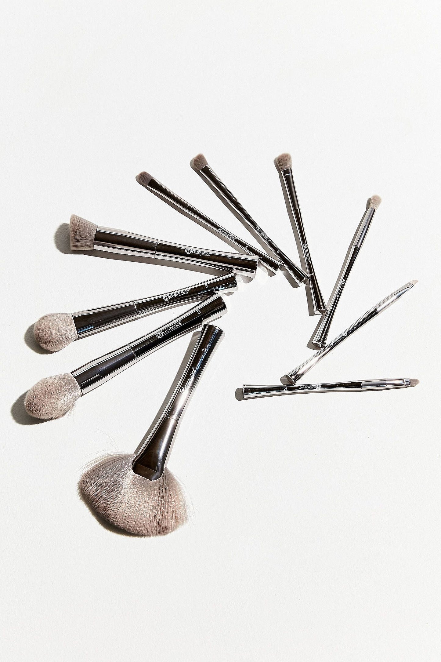 Smoke 'n Mirrors 10 Piece Metalized Brush Set with Bag