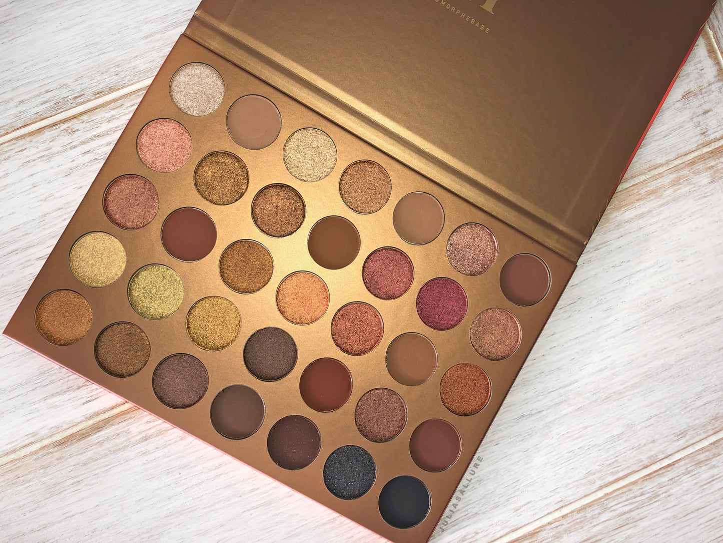 Morphe– 35G Bronze Goals Artistry Palette