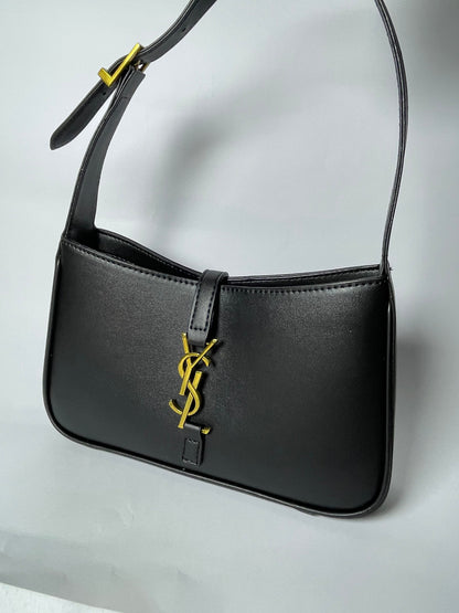 Luxury Gold-Accent Minimalist Shoulder Bag – Premium Black Leather Finish