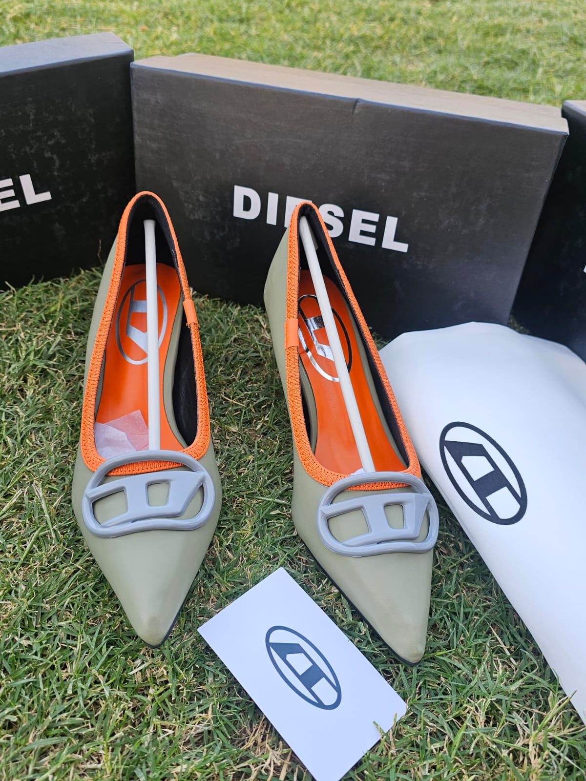 DIESEL Premium Quality Heel with brand box dust bag and cards