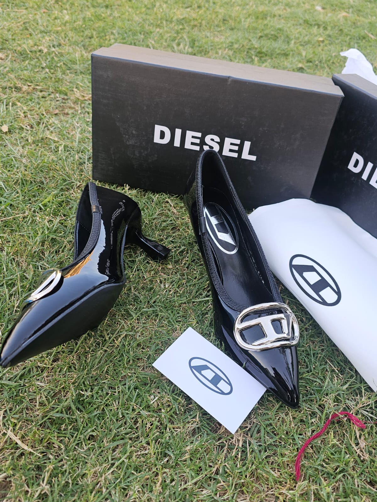 DIESEL Premium Quality Heel with brand box dust bag and cards