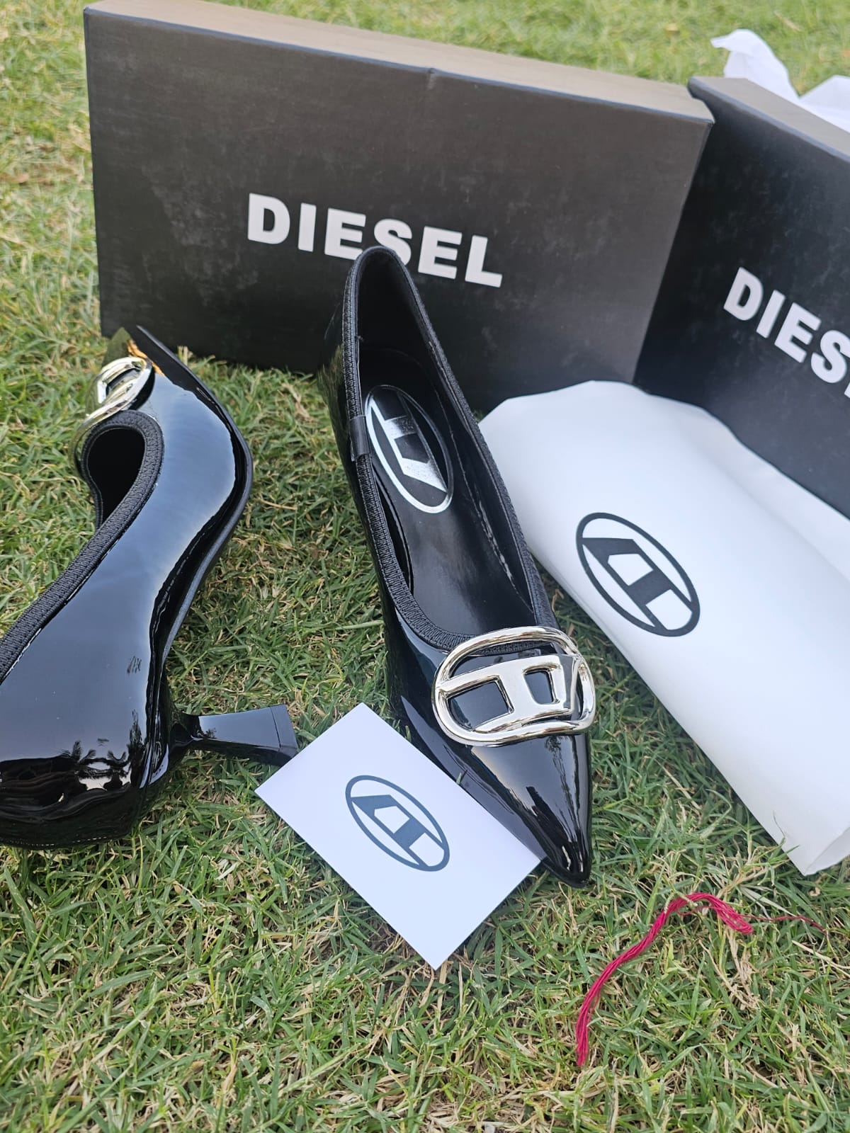 DIESEL Premium Quality Heel with brand box dust bag and cards