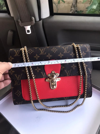 LOUIS VUITTON Victoire Chain Shoulder Bag