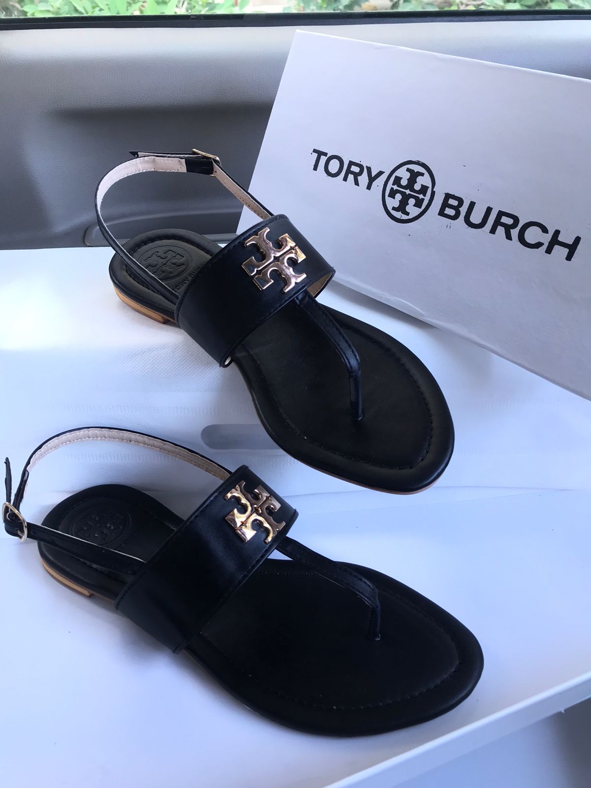 TROY BURCH SANDELS FOR WOMAN (with brand box)