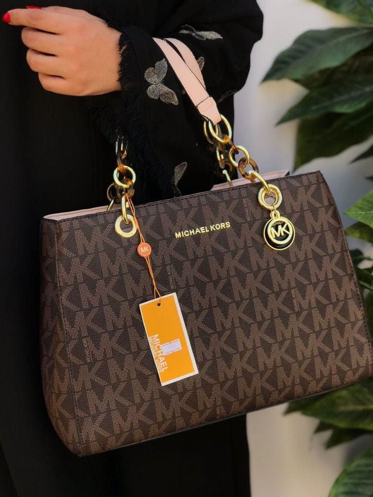 MICHEAL KORS WOMAN BAG (without box)