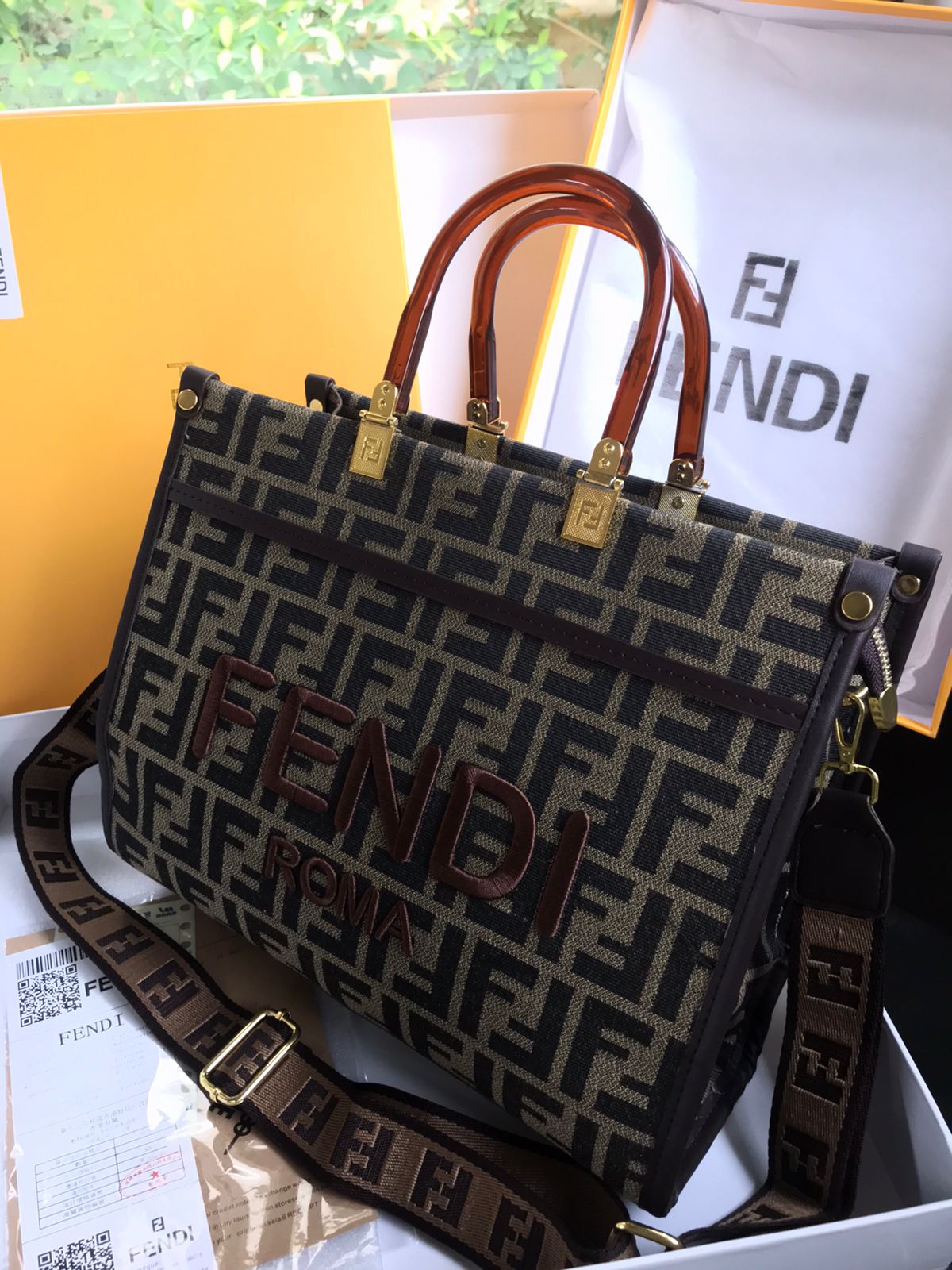 FENDI WOMAN BAG (with brand box)(brand card)(brand dust cover)