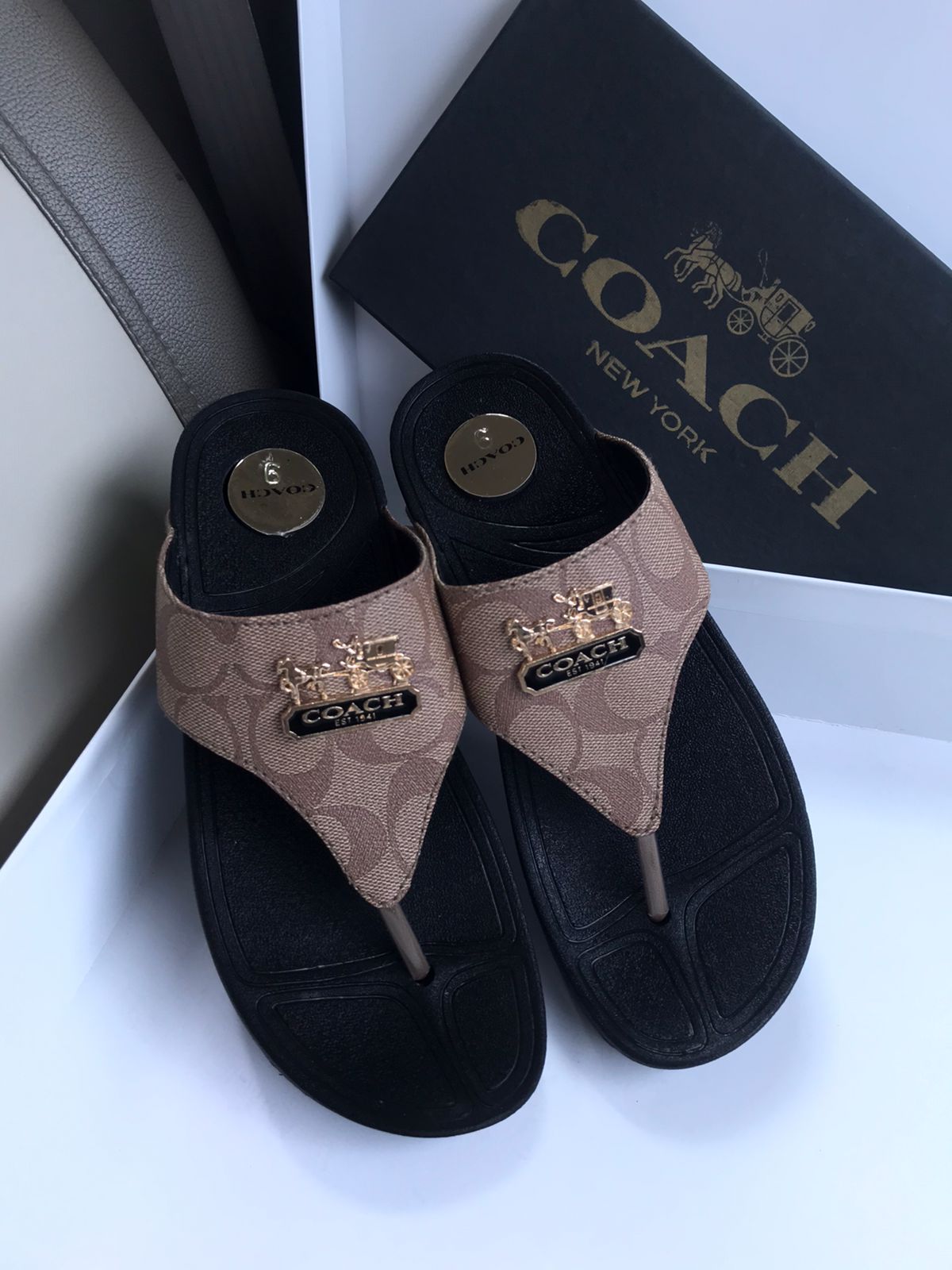 Coach New York Top Sandal