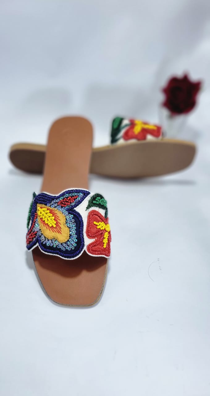 TORY BURCH Luxurious Design and Comfortable Slippers