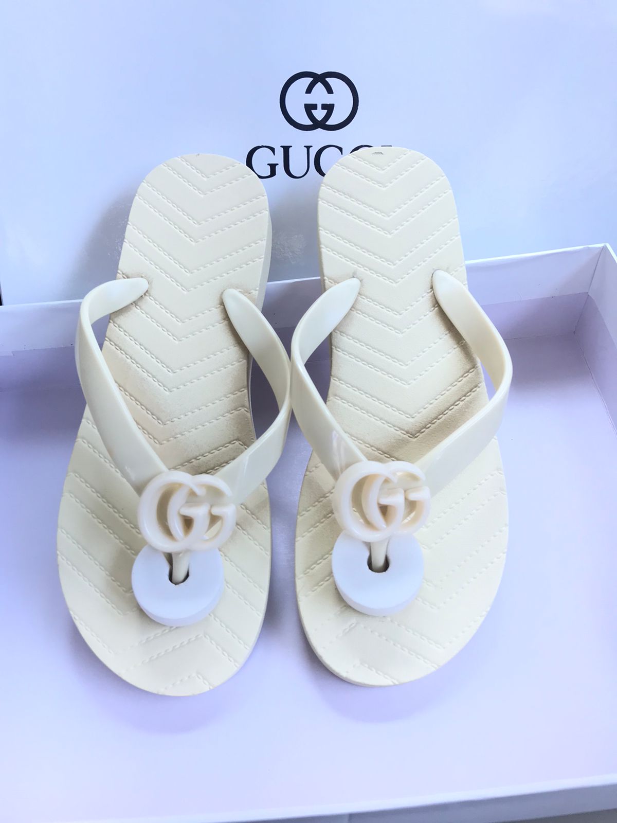 GUCCI Slippers WITHOUT BOX